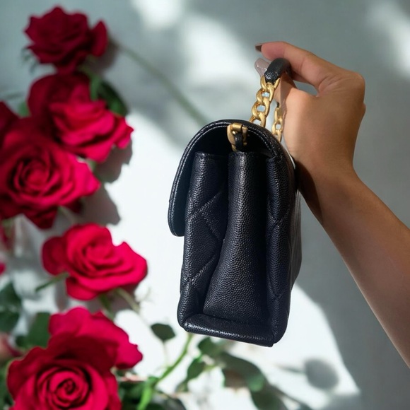 CHANEL 23S Classic Top  Handle Flap Black Caviar Leather Gold HWR Small Bag! - Picture 14 of 16